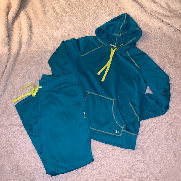 and1 tracksuit